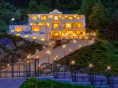 1121 Crestline Road, West Vancouver, BC