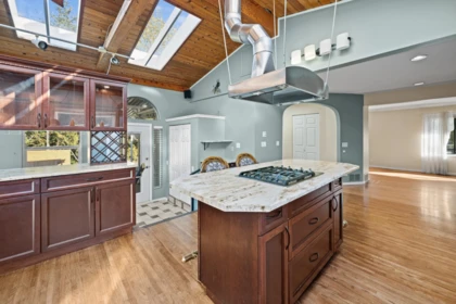 Breakfast Nook Photo of 22237 64 Avenue, Langley, BC