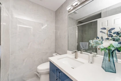 Guest Bathroom Photo of 9884 158a Street, Surrey, BC