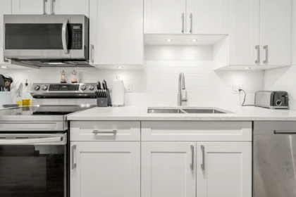 Kitchen Photo of 204 150 E 5th Street, North Vancouver, BC