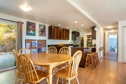 Breakfast Nook Photo of 9158 Sunshine Coast Highway, Halfmoon Bay, BC