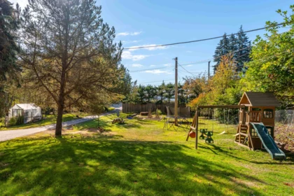Hot Tub / Spa Photo of 9158 Sunshine Coast Highway, Halfmoon Bay, BC