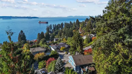 3381 Mathers Avenue, West Vancouver, BC, West Vancouver — Single Family Residence for sale