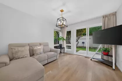 6 5111 Maple Road, Richmond, BC, Richmond — Townhouse for sale