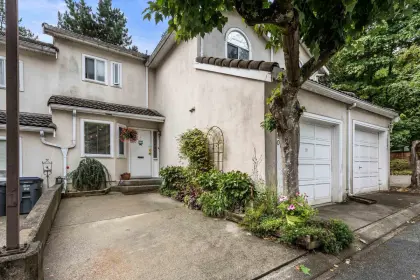 2 10080 154 Street, Surrey, BC, Surrey — Townhouse for sale