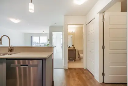411 30515 Cardinal Avenue, Abbotsford, BC, Abbotsford — Apartment/Condo for sale