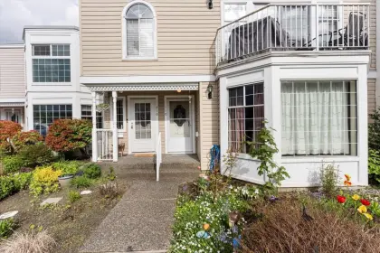 110 9540 Cook Street, Chilliwack, BC, Chilliwack — Townhouse for sale