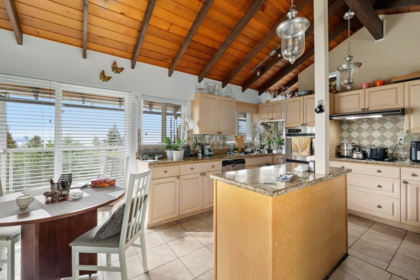 Kitchen Photo of 2685 Skilift Place, West Vancouver, BC