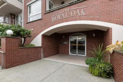 202 45734 Patten Avenue, Chilliwack, BC, Chilliwack — Apartment/Condo for sale