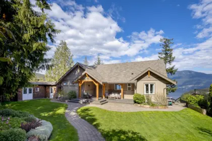 917 Elrond's Court, Bowen Island, BC, Bowen island — Single Family Residence for sale