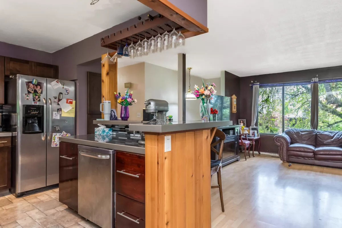 Breakfast Nook Photo of 32374 Ptarmigan Drive, Mission, BC