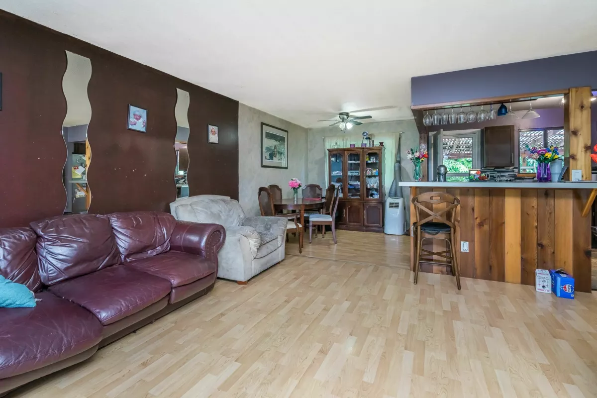 Kitchen Photo of 32374 Ptarmigan Drive, Mission, BC