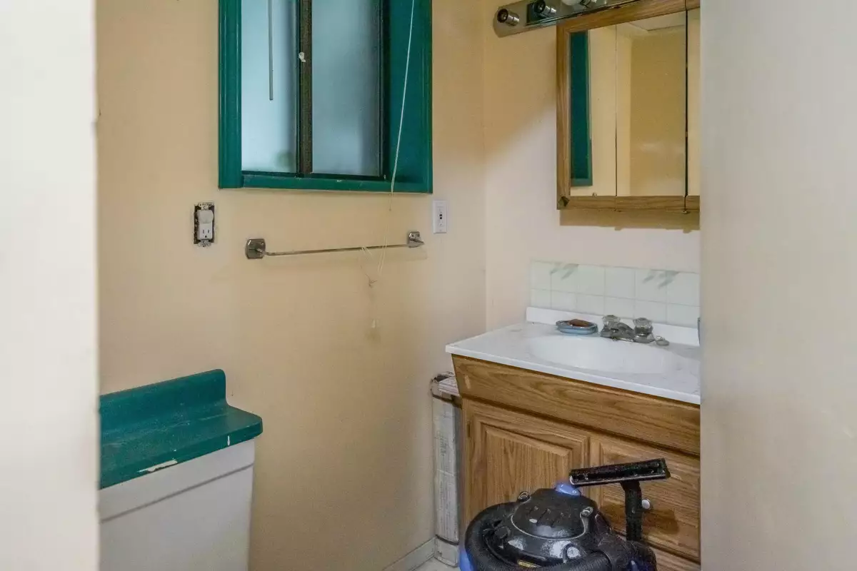 Laundry Room Photo of 32374 Ptarmigan Drive, Mission, BC