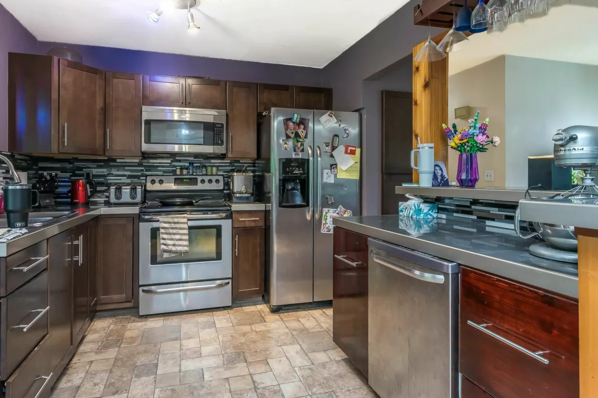 Primary Bathroom Photo of 32374 Ptarmigan Drive, Mission, BC