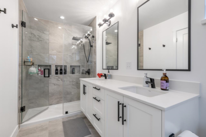 108 707 Robinson Street, Coquitlam, BC
