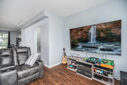 Guest Bathroom Photo of 47 31125 Westridge Place, Abbotsford, BC