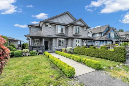 1052 Charland Avenue, Coquitlam, BC, Coquitlam — Half Duplex for sale