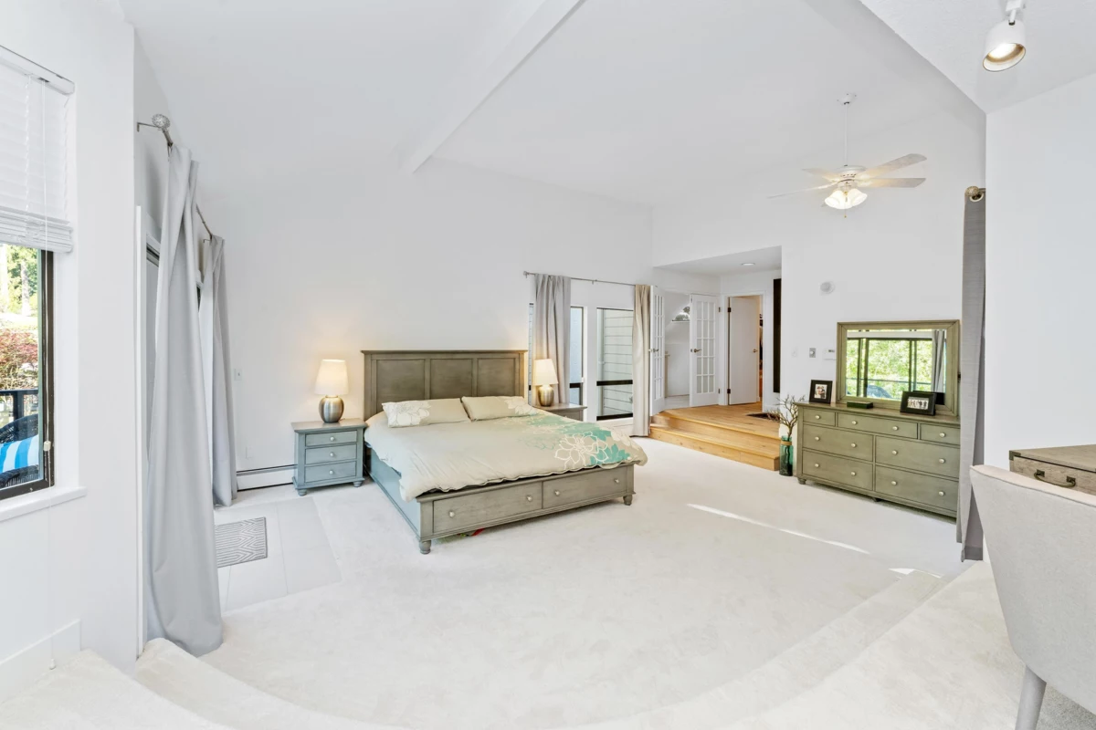 Front Yard Photo of 24325 126 Avenue, Maple Ridge, BC