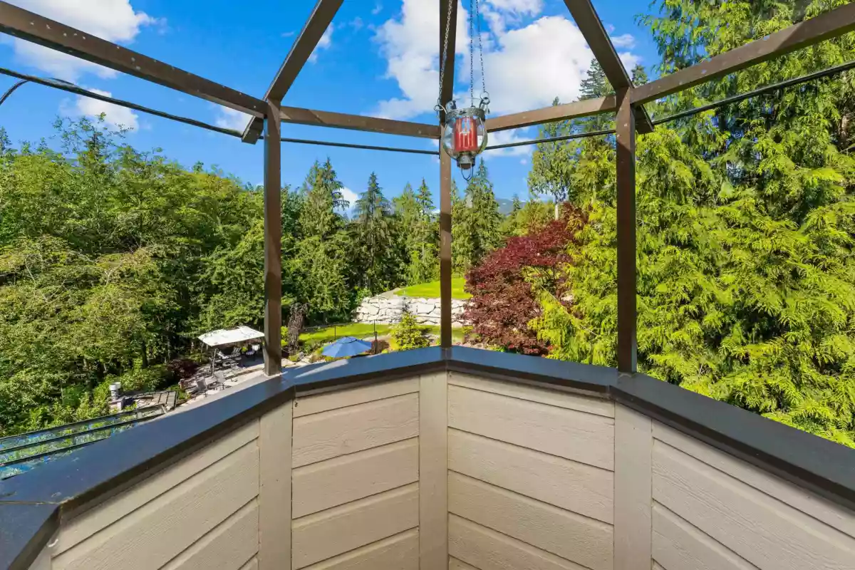 Staircase Photo of 24325 126 Avenue, Maple Ridge, BC