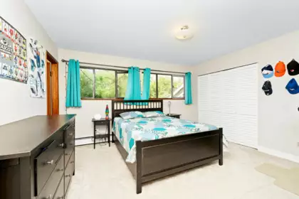 Powder Room Photo of 24325 126 Avenue, Maple Ridge, BC