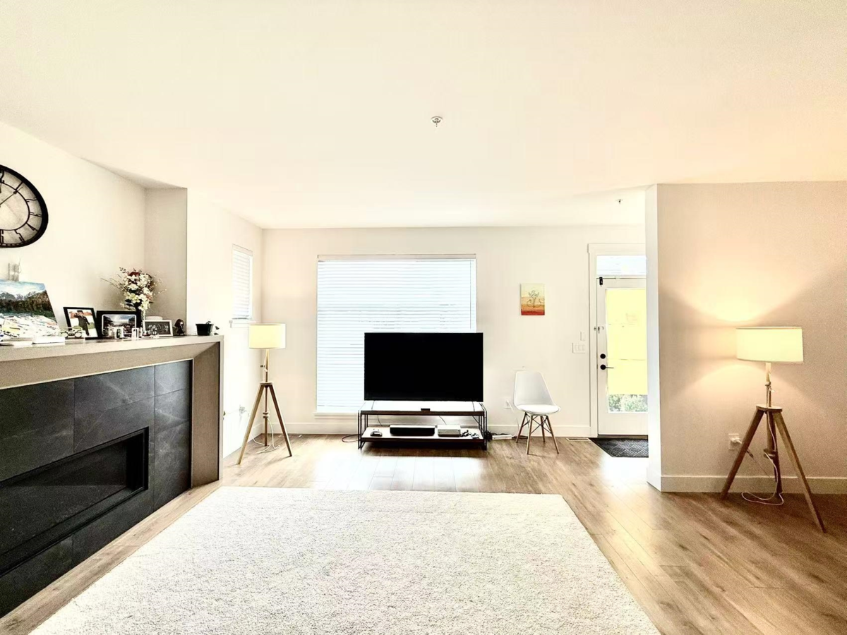 Dining Area Photo of 19682 75a Avenue, Langley, BC