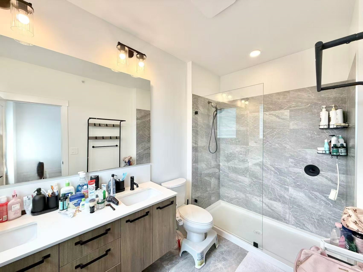 Garage Interior Photo of 19682 75a Avenue, Langley, BC