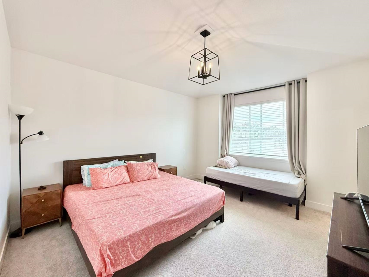 Hallway Photo of 19682 75a Avenue, Langley, BC