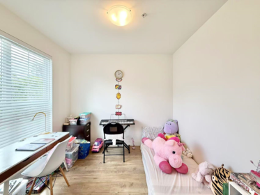 Living Room Photo of 19682 75a Avenue, Langley, BC