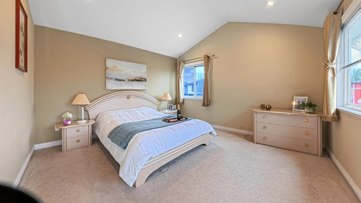 Bedroom 2 Photo of 9073 No. 1 Road, Richmond, BC