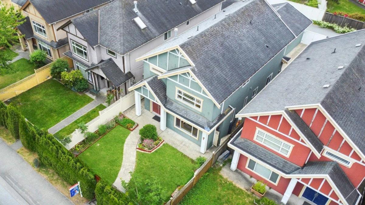 Mudroom Photo of 9073 No. 1 Road, Richmond, BC