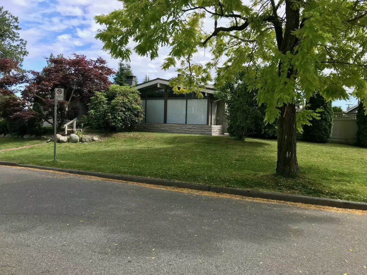 Exterior Front Photo of 708 W 48th Avenue, Vancouver, BC