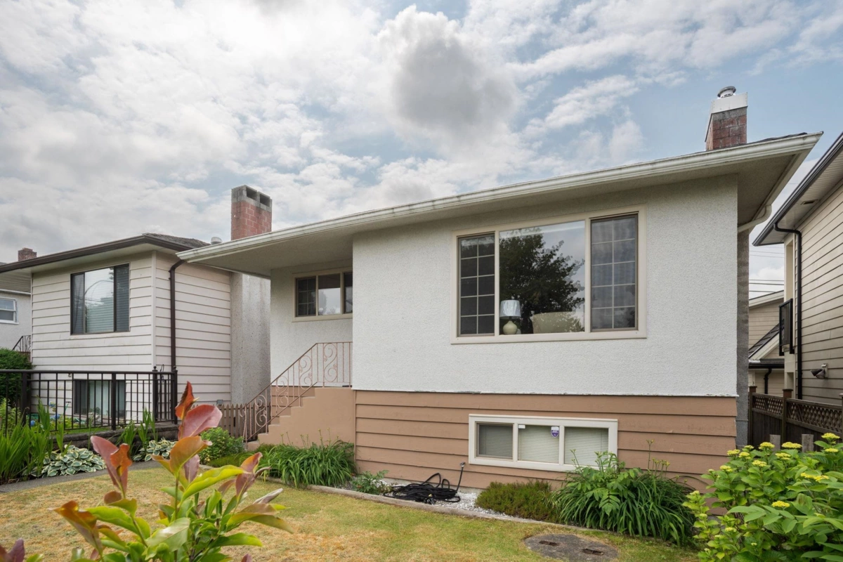 Exterior Rear Photo of 3260 E 48 Avenue, Vancouver, BC