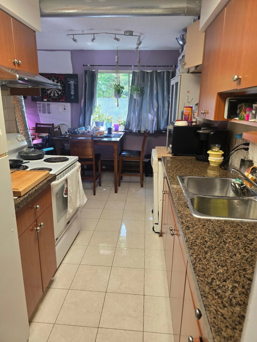 Family Room Photo of 204 3925 Kingsway Street, Burnaby, BC