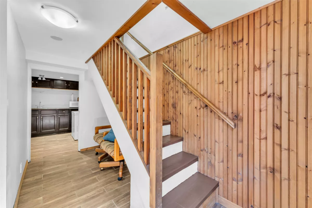 Entry Foyer Photo of 4160 St. Catherines Street, Vancouver, BC