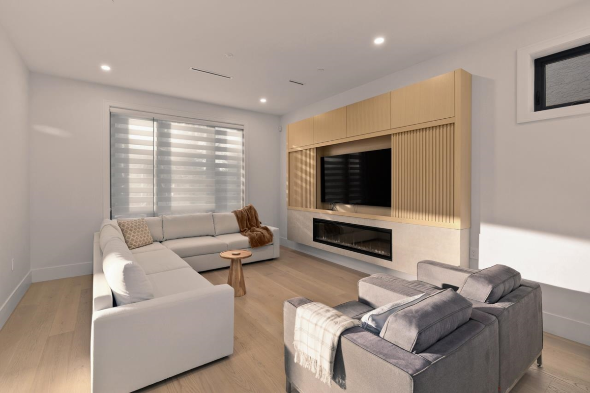 Dining Area Photo of 6408 Vine Street, Vancouver, BC