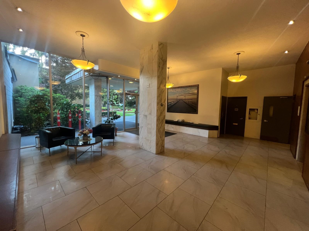 Basement Recreation Room Photo of 501 1850 Comox Street, Vancouver, BC