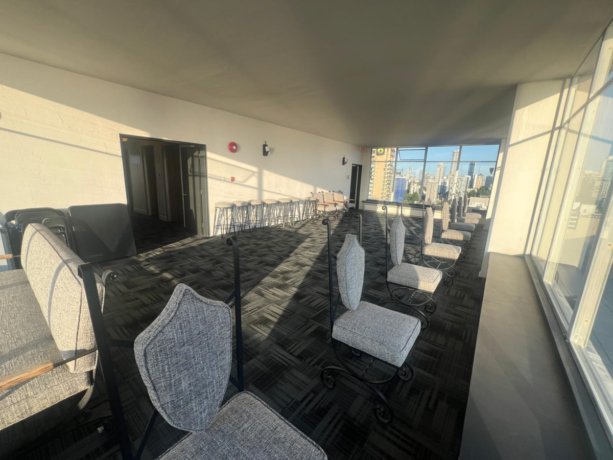 Kitchen Photo of 501 1850 Comox Street, Vancouver, BC