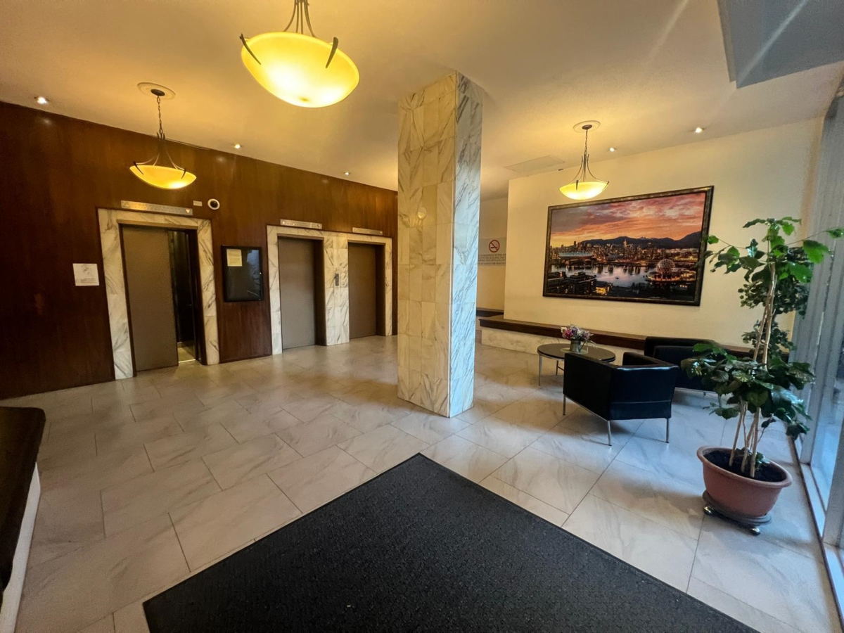 Laundry Room Photo of 501 1850 Comox Street, Vancouver, BC