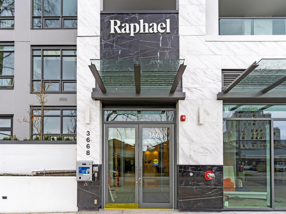 Entry Foyer Photo of 308 3668 W 10th Avenue, Vancouver, BC