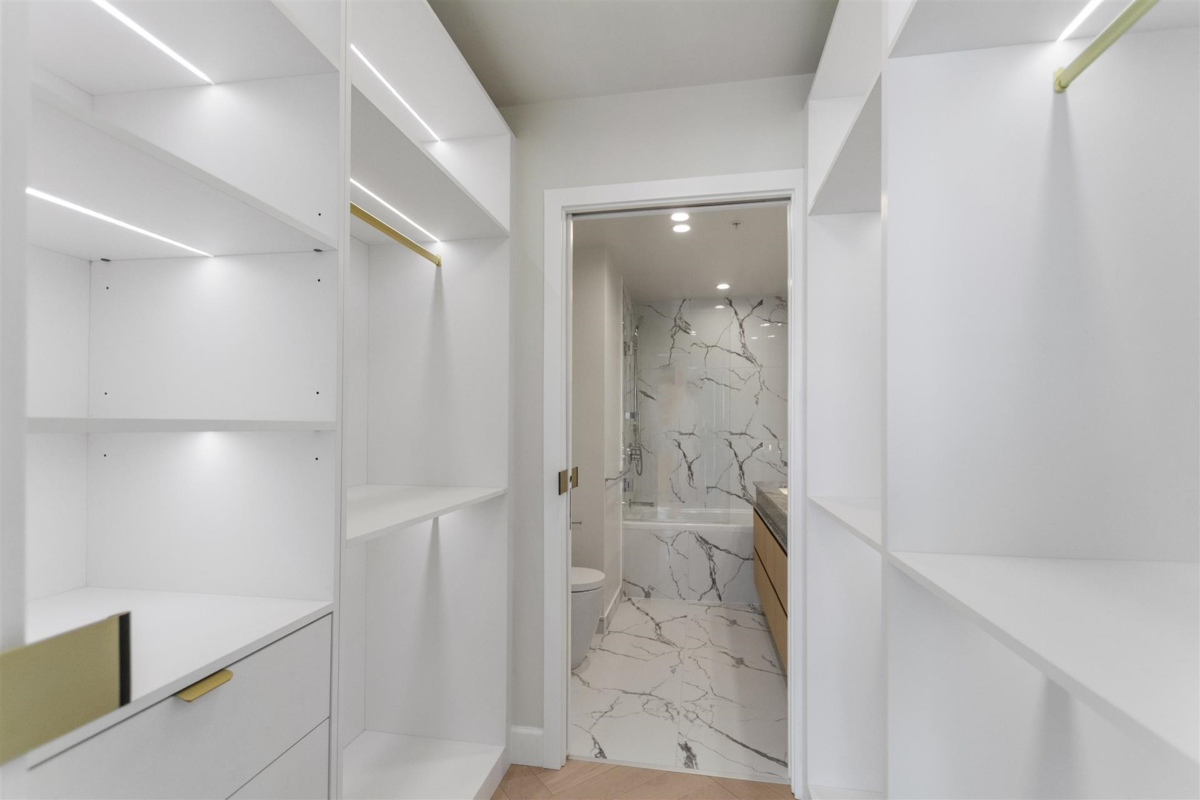 Primary Bathroom Photo of 308 3668 W 10th Avenue, Vancouver, BC