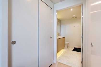 Primary Bathroom Photo of 2820 89 Nelson Street, Vancouver, BC