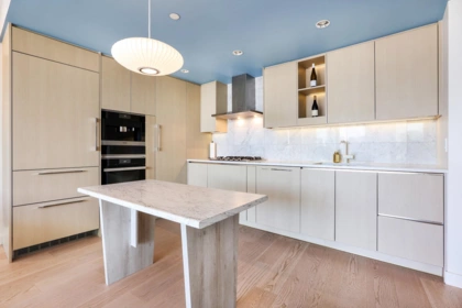 Kitchen Photo of 2820 89 Nelson Street, Vancouver, BC