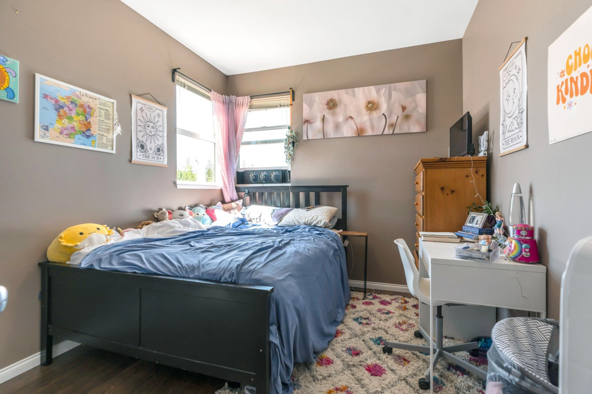 Backyard Photo of 8412 Doerksen Drive, Mission, BC