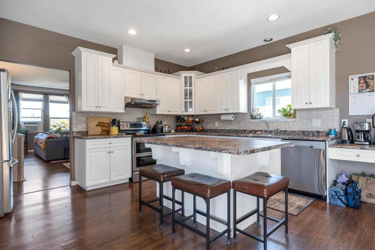 Bedroom 4 Photo of 8412 Doerksen Drive, Mission, BC