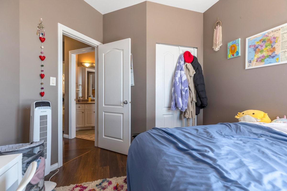 Front Yard Photo of 8412 Doerksen Drive, Mission, BC