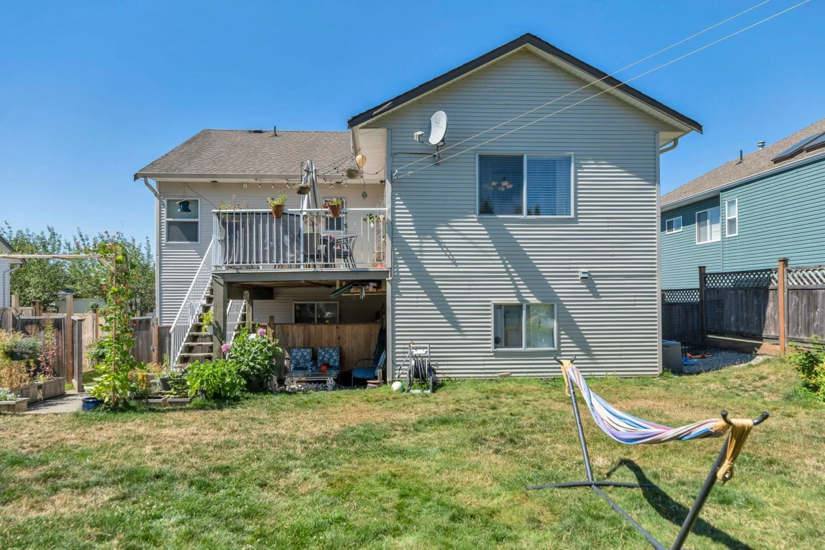 Hot Tub / Spa Photo of 8412 Doerksen Drive, Mission, BC