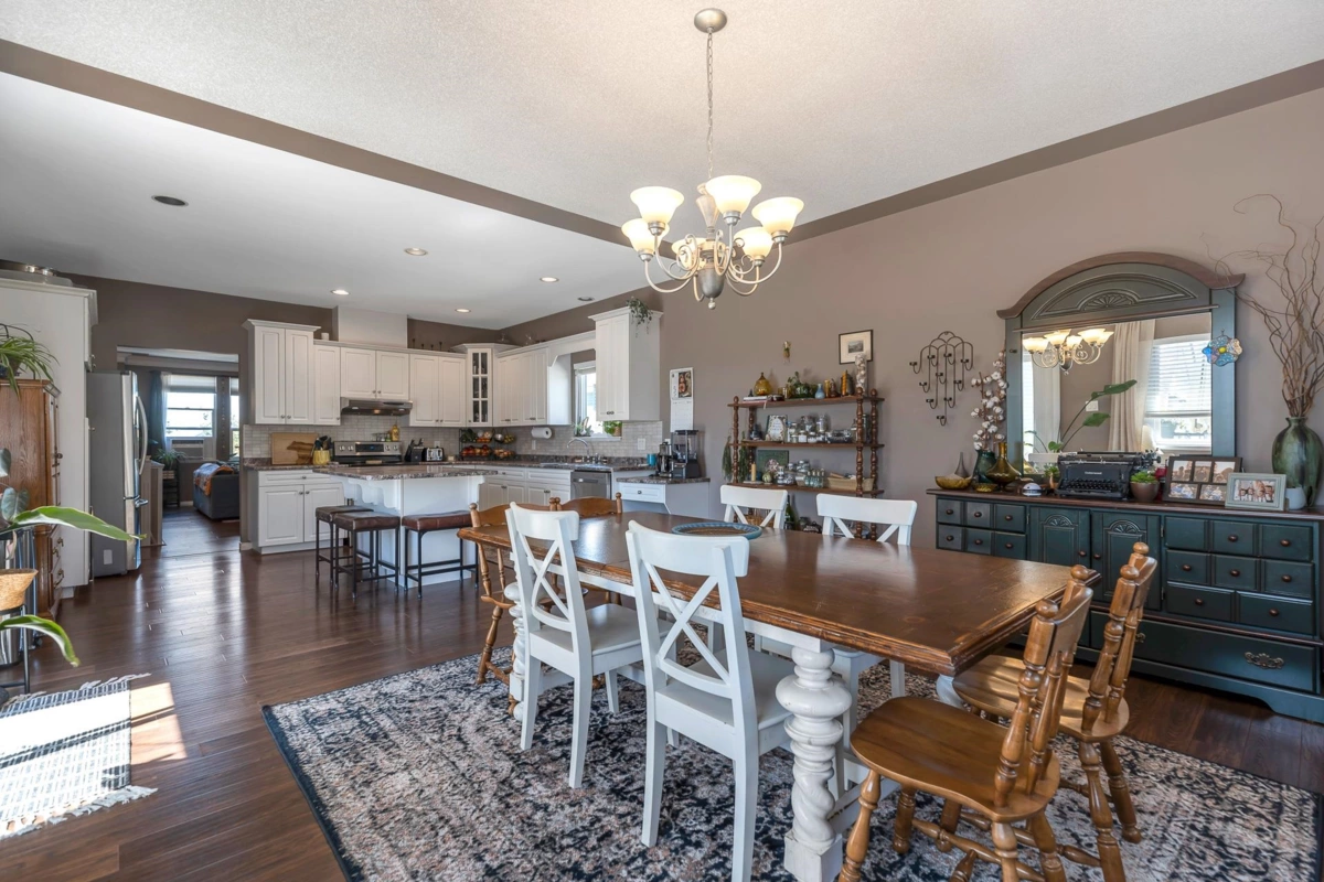 Laundry Room Photo of 8412 Doerksen Drive, Mission, BC