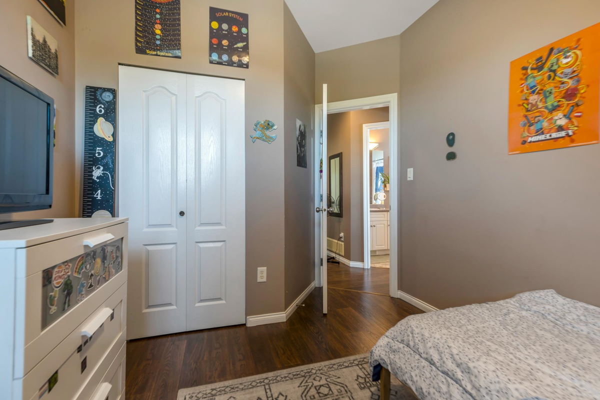 Outdoor Deck Photo of 8412 Doerksen Drive, Mission, BC