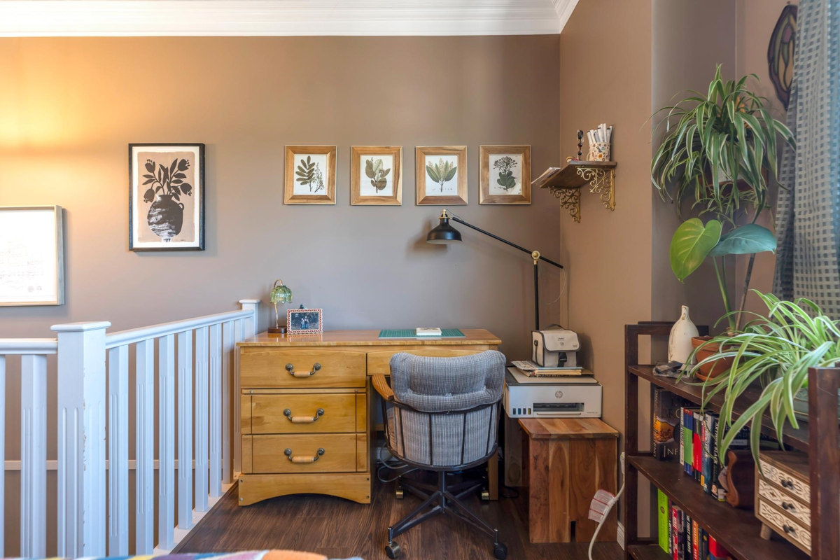 Primary Bathroom Photo of 8412 Doerksen Drive, Mission, BC