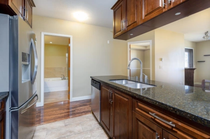 311 11887 Burnett Street, Maple Ridge, BC, Maple Ridge — Apartment/Condo for sale